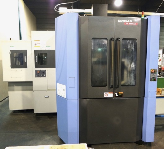 CENTRE D'USINAGE VERTICAL 5 AXES DOOSAN VC630-5AX