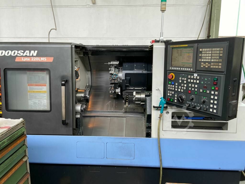 TOUR CN DOOSAN 220 LMSA