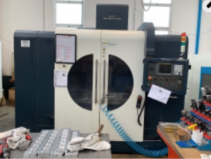 CENTRE D'USINAGE VERTICAL JOHNFORD SV41 – DART1000HT